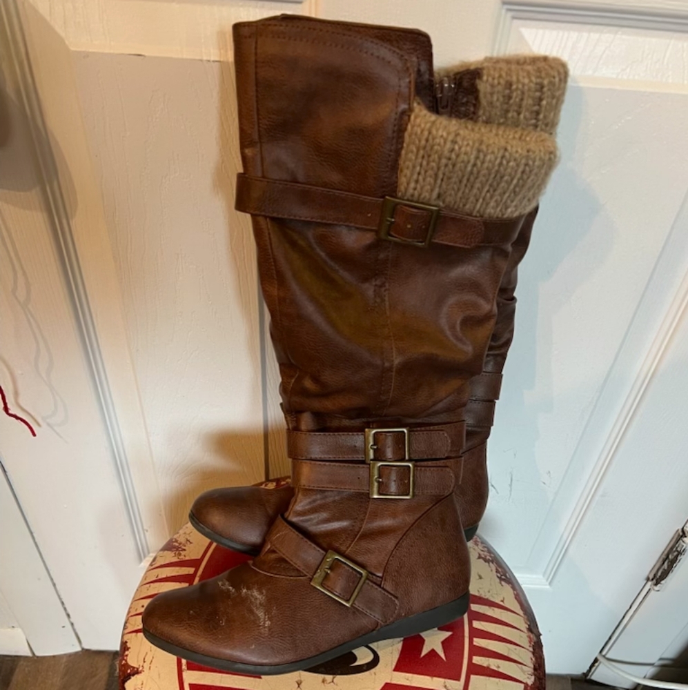 BONGO Brown  Boots with Distressed Leather